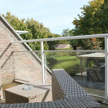 度假居 Holiday-home Maas&mechelen *